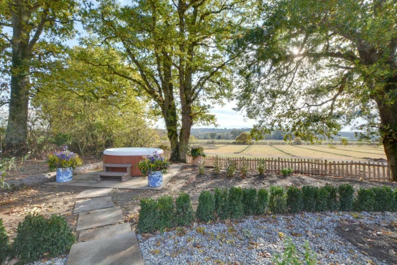 Oastbrook Vineyard Villa Bodiam Exterior photo